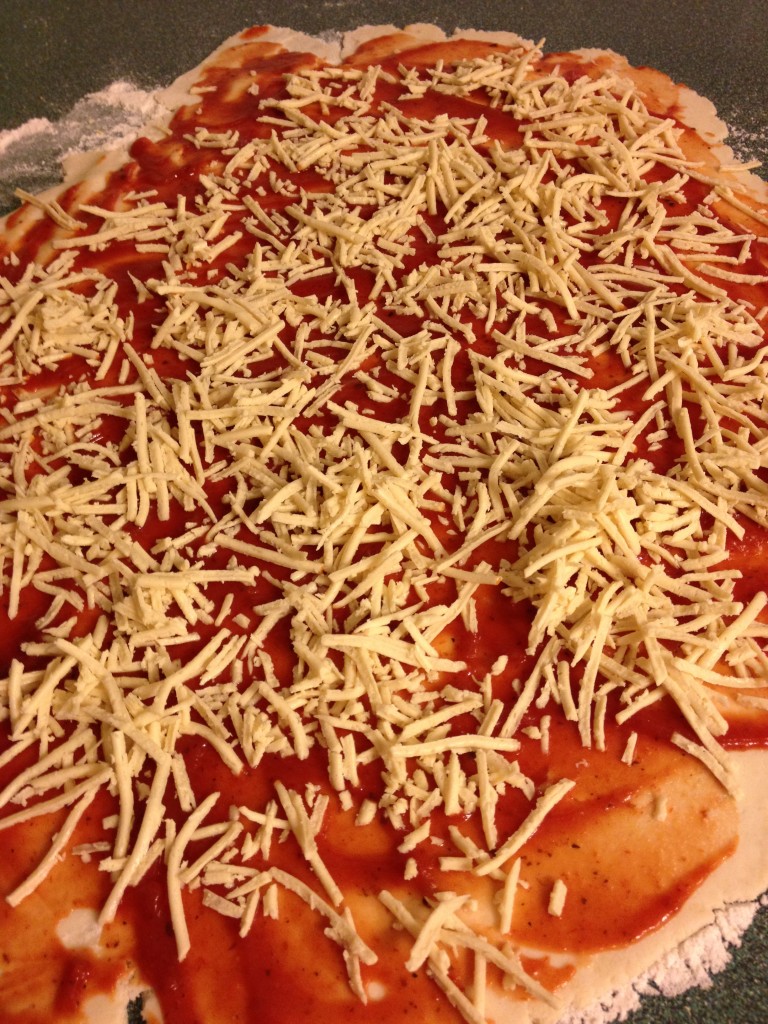 pullapart pizza with sauce