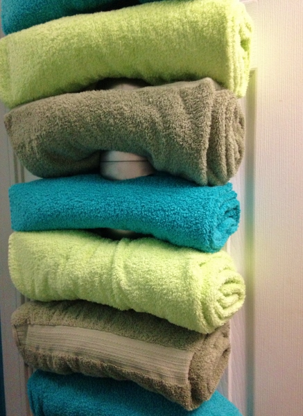Wine Rack with Towels