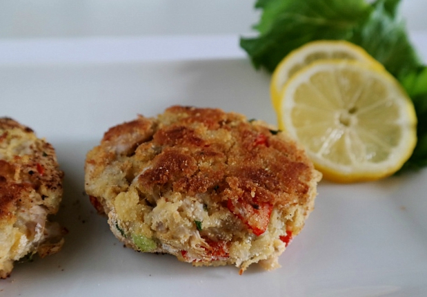 Jackfruit Crab Cakes | In Johnna's Kitchen (gluten-free, vegan, grain-free, Paleo)