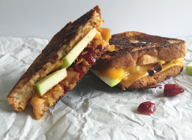 Flavors of Fall Grilled Cheese (gluten-free, vegetarian) | In Johnna's Kitchen