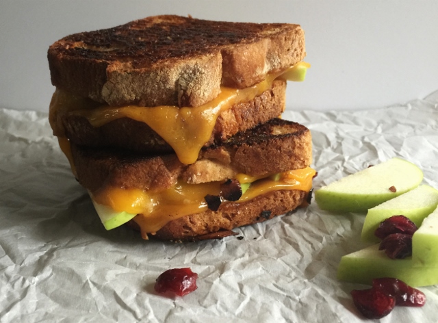 Flavors of Fall Grilled Cheese (gluten-free, vegetarian) | In Johnna's Kitchen