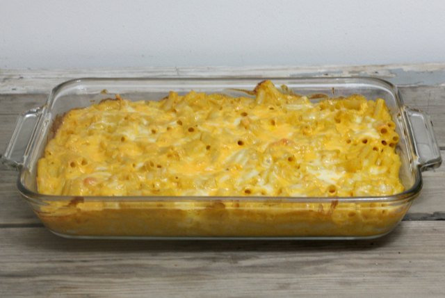 Pumpkin Mac 'n Cheese (gluten-free, dairy-free option) | In Johnna's Kitchen