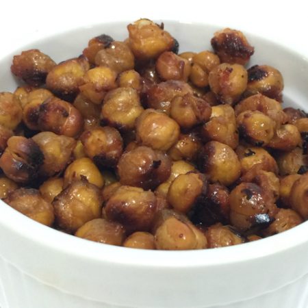 Maple Sriracha Roasted Chickpeas (gluten-free, dairy-free, egg-free, vegan, grain-free) | In Johnna's Kitchen