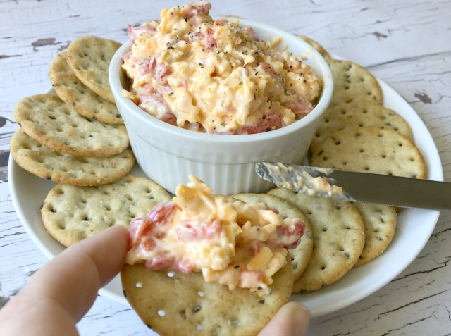 https://injohnnaskitchen.com/2013/12/pimento-cheese-spread-beyond-sandwich-dairy-free-vegan/