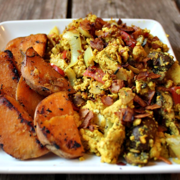 Bacon Tofu Breakfast Scramble | In Johnna's Kitchen