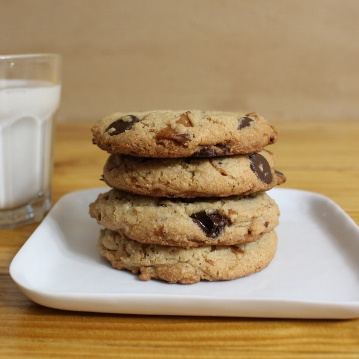 Bourbon Bacon Chocolate Chip Cookies | In Johnna's Kitchen