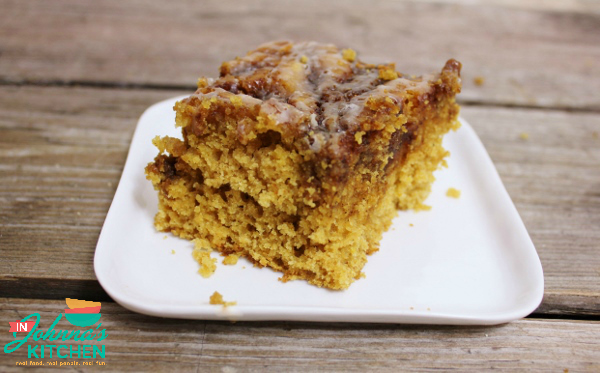 Gluten-Free Pumpkin Cinnamon Roll Cake 